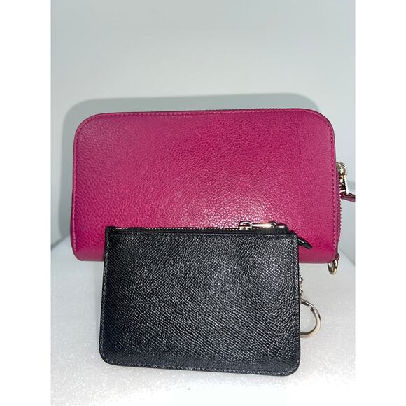 Coach Red & Black Wristlet Wallets Duo - Signature, Gold Details, 2x1 Deal! - Picture 14 of 14